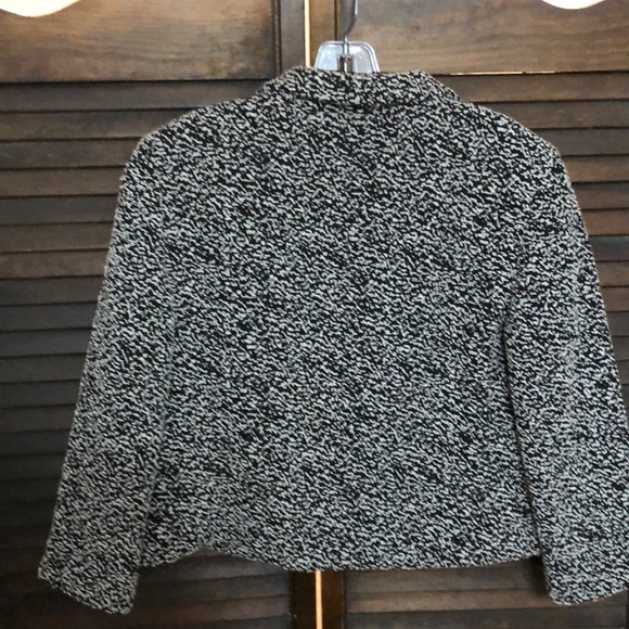 Jacket - Picture 3 of 4